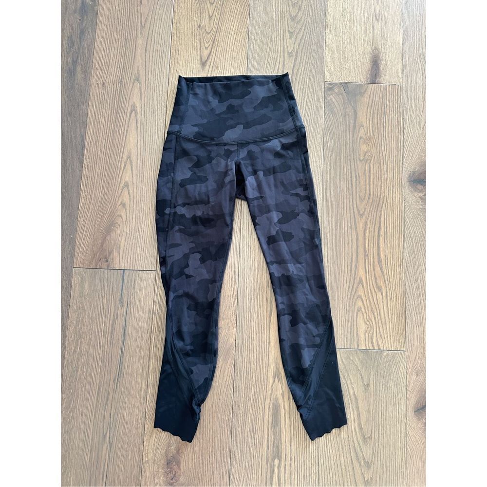 Lululemon Wunder Under High-Rise Crop leggings - Picture 1 of 8